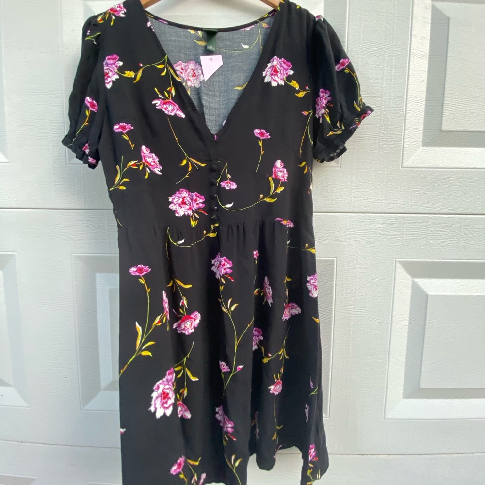 🔥 NWT! Floral Cocktail Dress